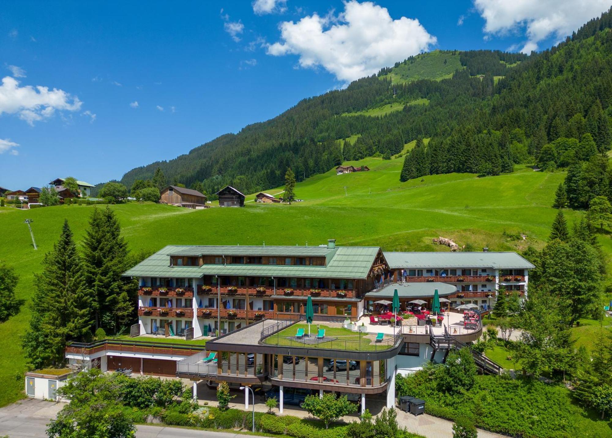 Ifa Alpenhof Wildental Hotel Kleinwalsertal Adults Only Міттельберг Екстер'єр фото